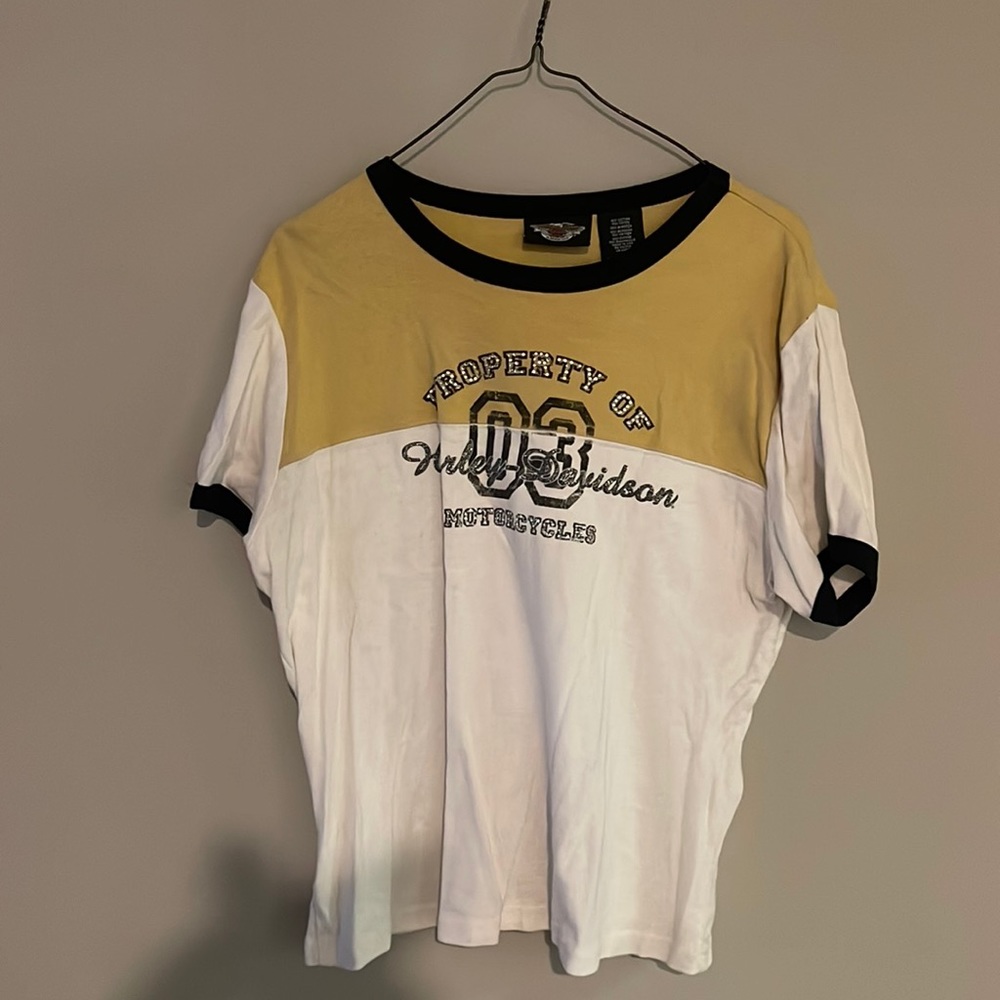 Harley-Davidson XL yellow,white, and black tee shirt